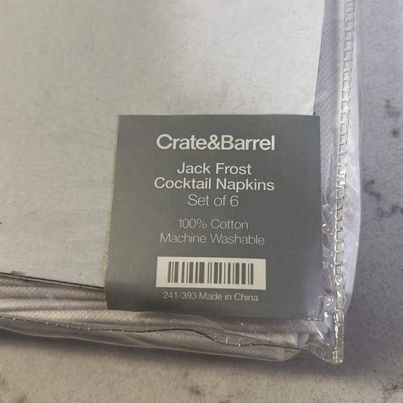 Crate & Barrel Jack Frost Napkins set of 6 NEW - Picture 2 of 3